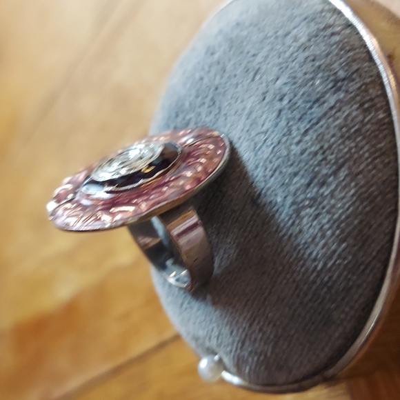 Vintage Oversized Medallion Statement Ring - Picture 2 of 8